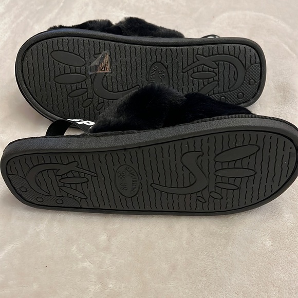 Letter Graphic Fluffy Slippers - Picture 7 of 13